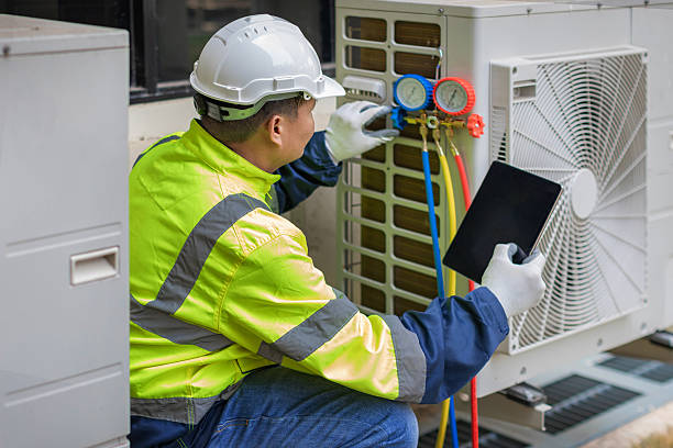 Professional Heat Pump Repair technician working in Edison, NJ